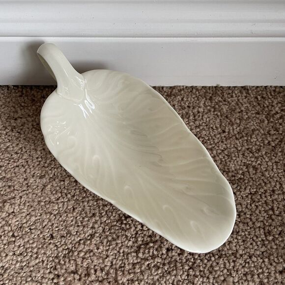 Lenox Leaf Gravy Boat Open Sauce Fine Porcelain Serving Dining Ivory Vintage USA - Picture 2 of 4